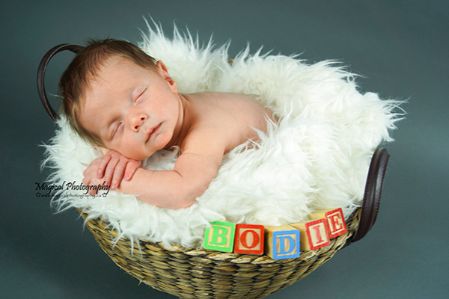 Newborn Photography Toronto and Vaughan