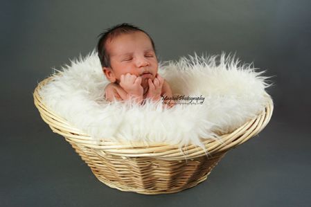 Newborn Photography Toronto and Vaughan